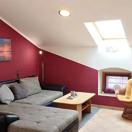 Apartment Marinas