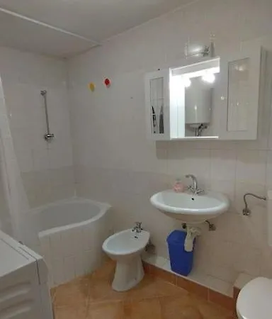 Apartment Marinas