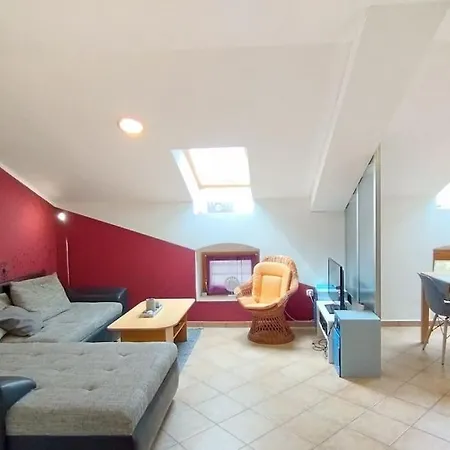 Marinas Apartment