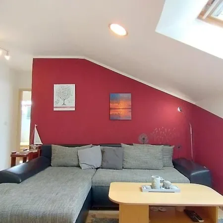 Marinas Apartment *